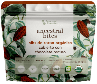 Nibs de cacao recubiertos en chocolate oscuro orgánico